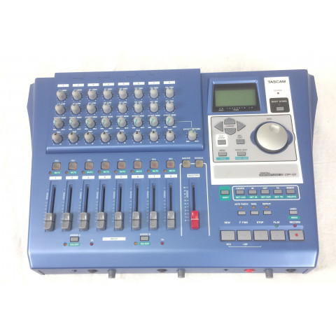 Tascam DP01 Portastudio