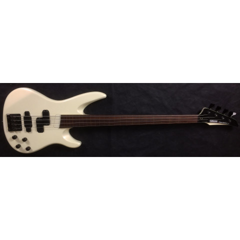 Yamaha RBX 800 AF basso attivo freetless