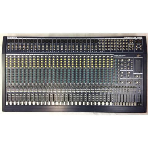 Behringer MX3282A