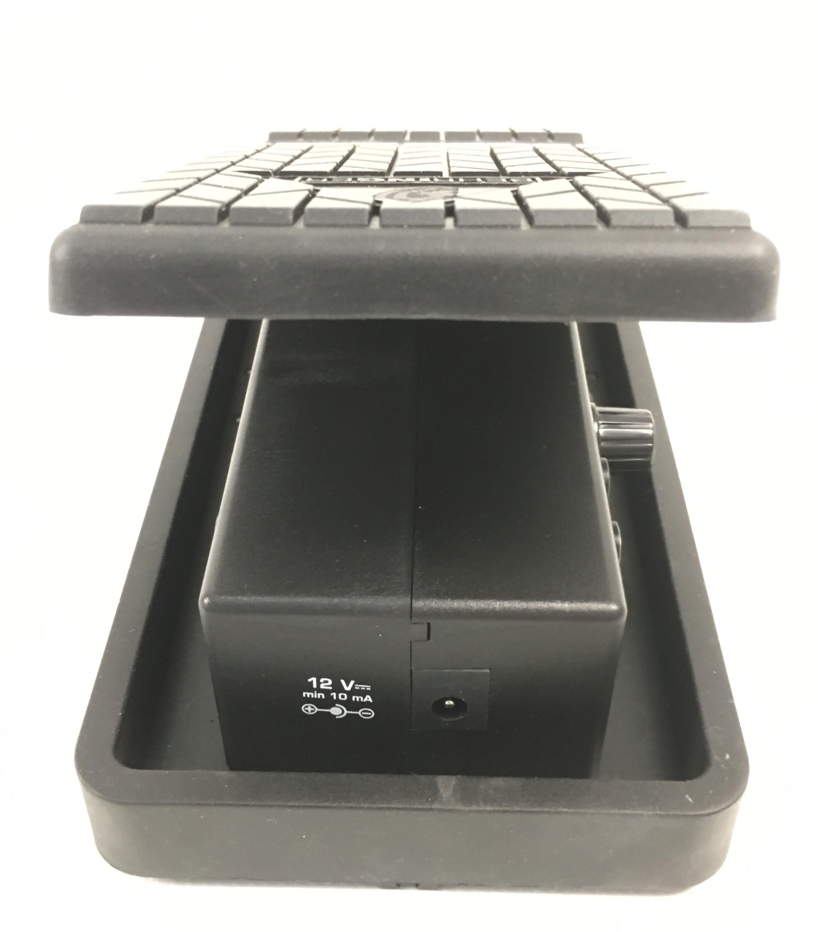 behringer volume pedal fcv100 connection behringer volume pedal fcv100 connection