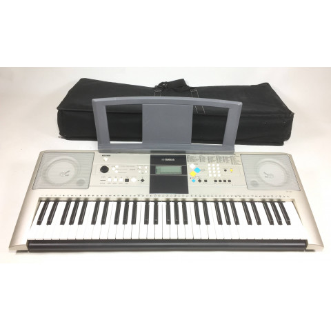 Yamaha YPT-320 Tastiera dinamica 61 tasti con custodia