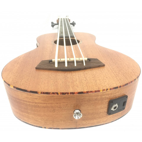 ベース Donner DUB-1 Ukulele Bass Donner DUB-1 30-inch Electric Bass Ukulele - Review