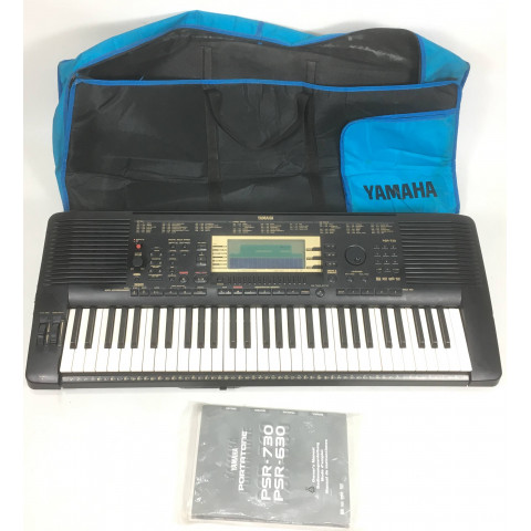 Yamaha PSR 730 con custodia e manuale