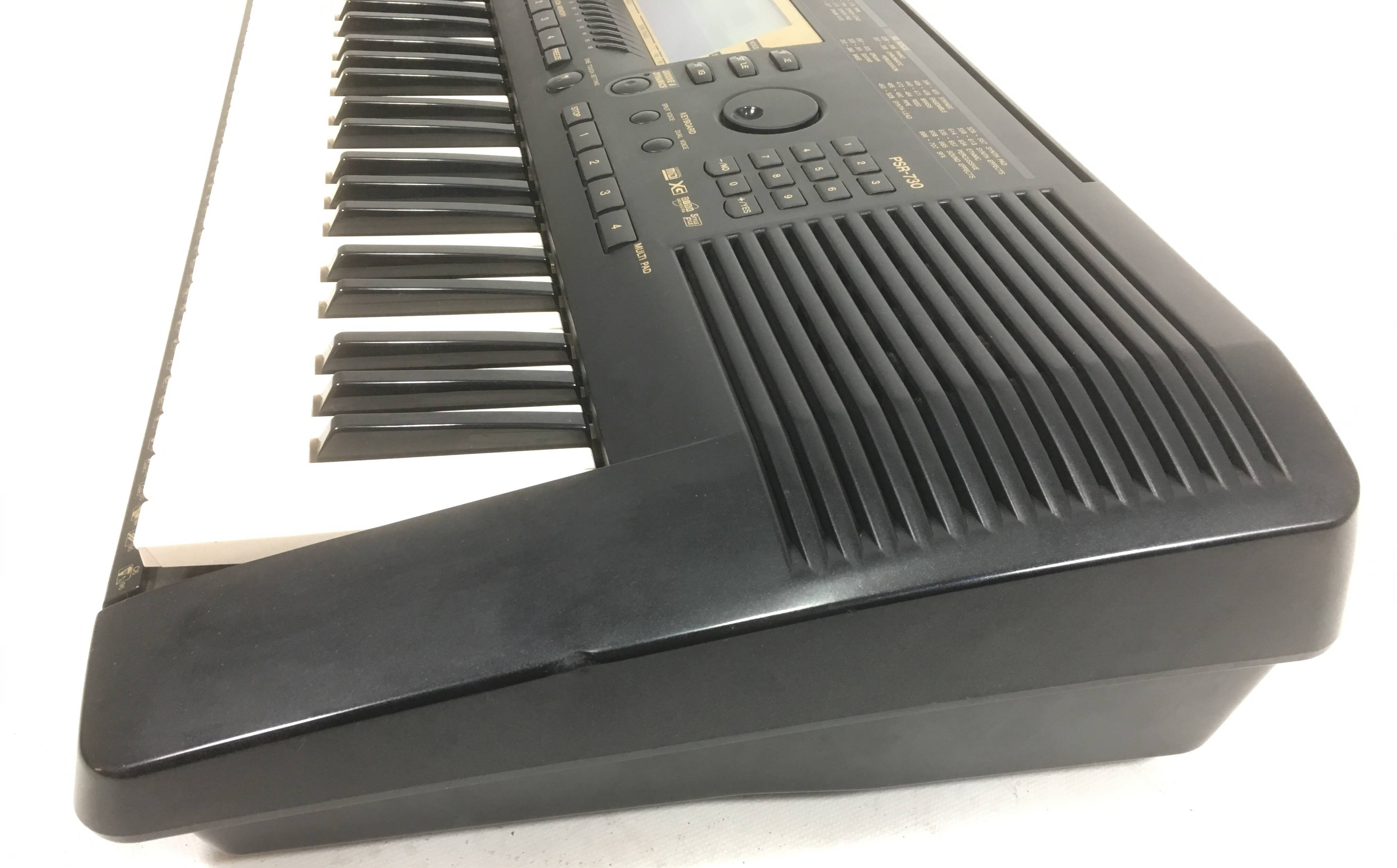 Yamaha PSR 730 con custodia e manuale Workstation Yamaha