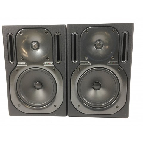 Behringer Truth B2030A