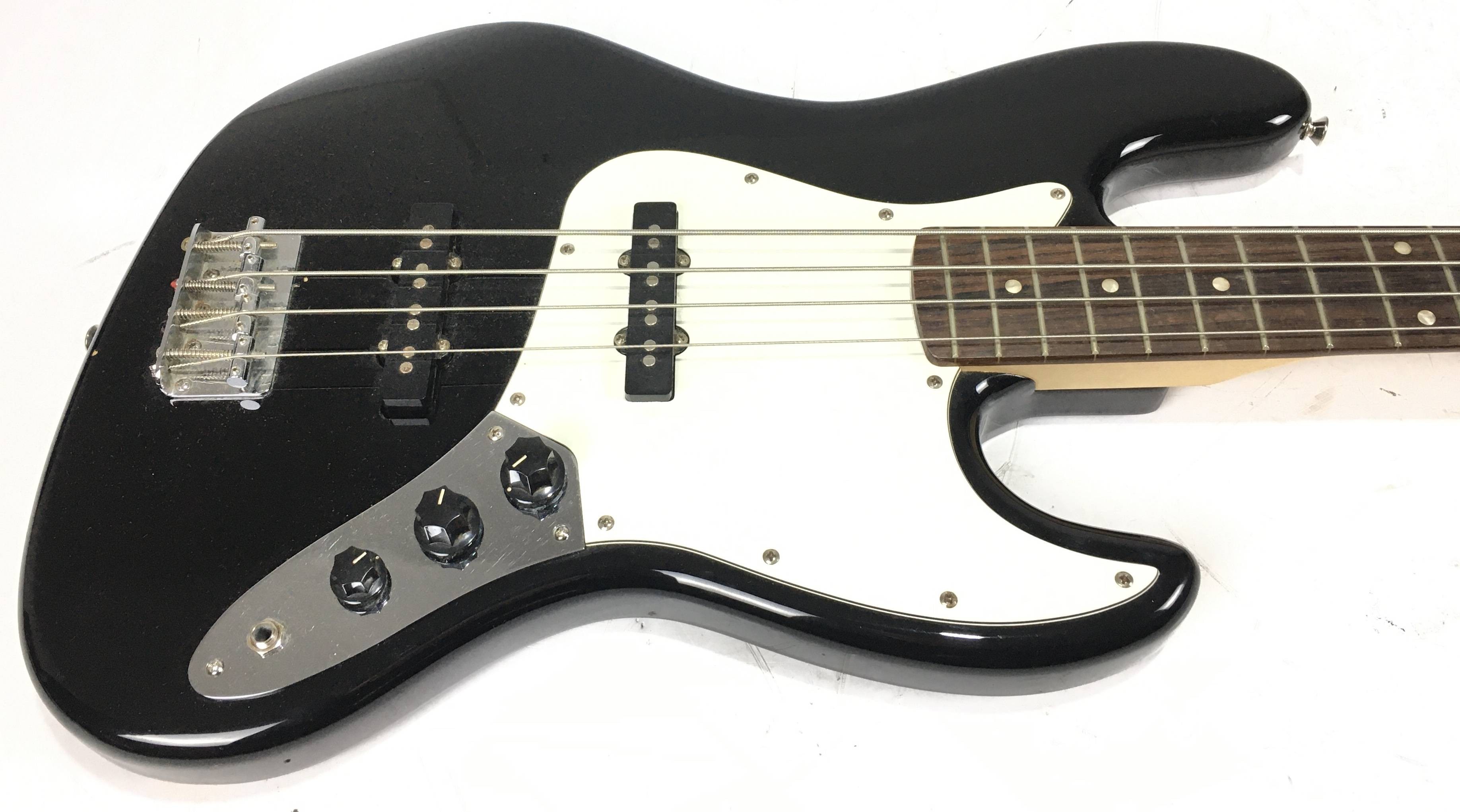 Fender Squier Affinity J Bass Black Bassi Elettrici Fender