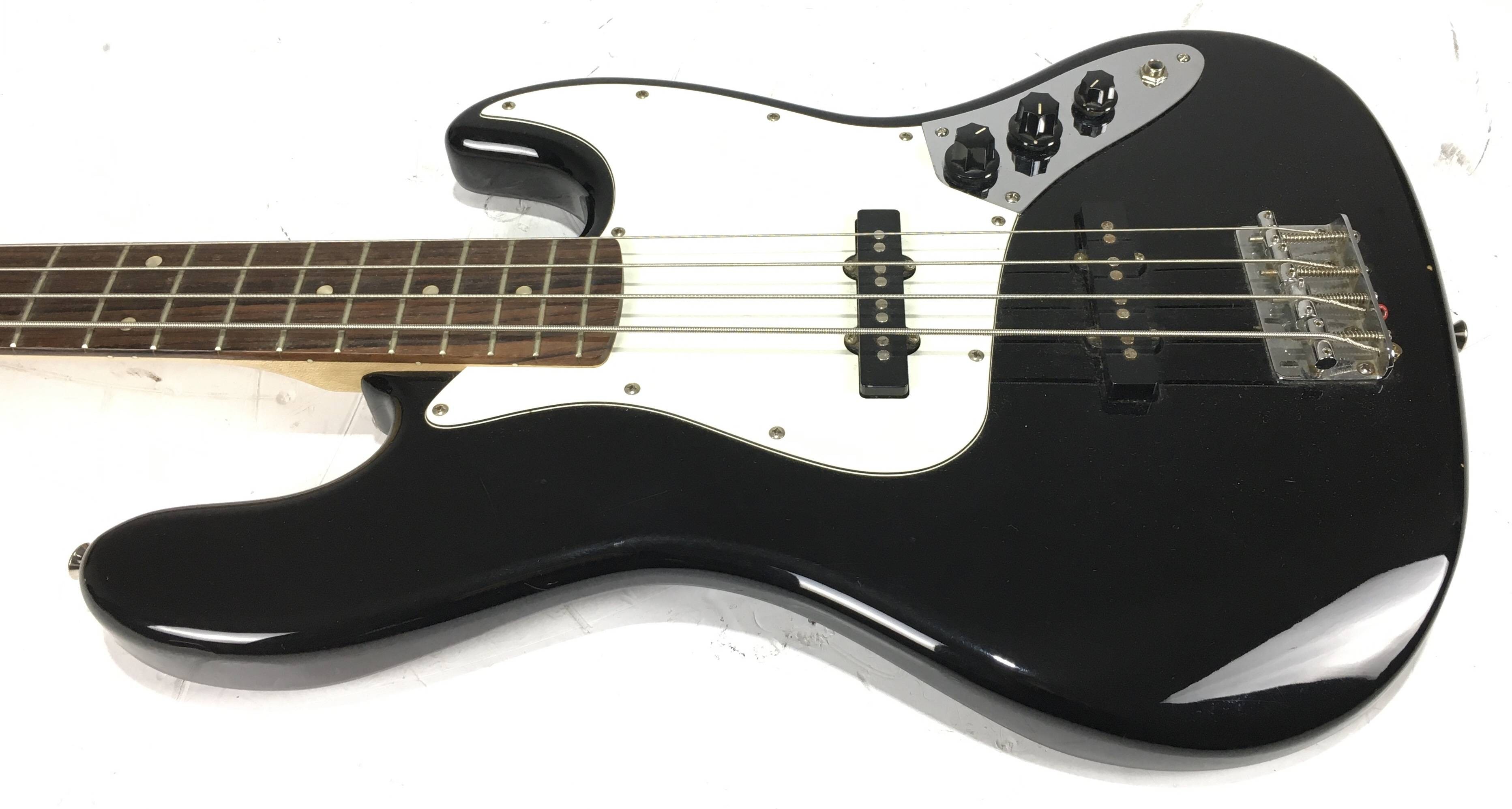 Fender Squier Affinity J Bass Black Bassi Elettrici Fender