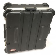 SKB 1SKB19-P12 flight case per mixer