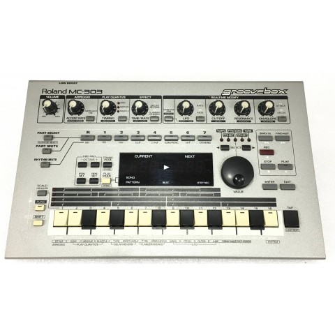 Roland MC-303 Groovebox