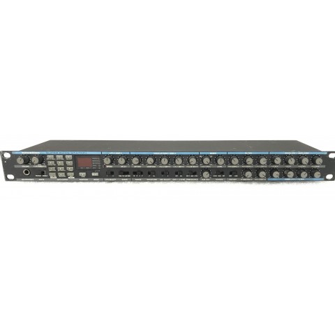 Novation Super Bass Station