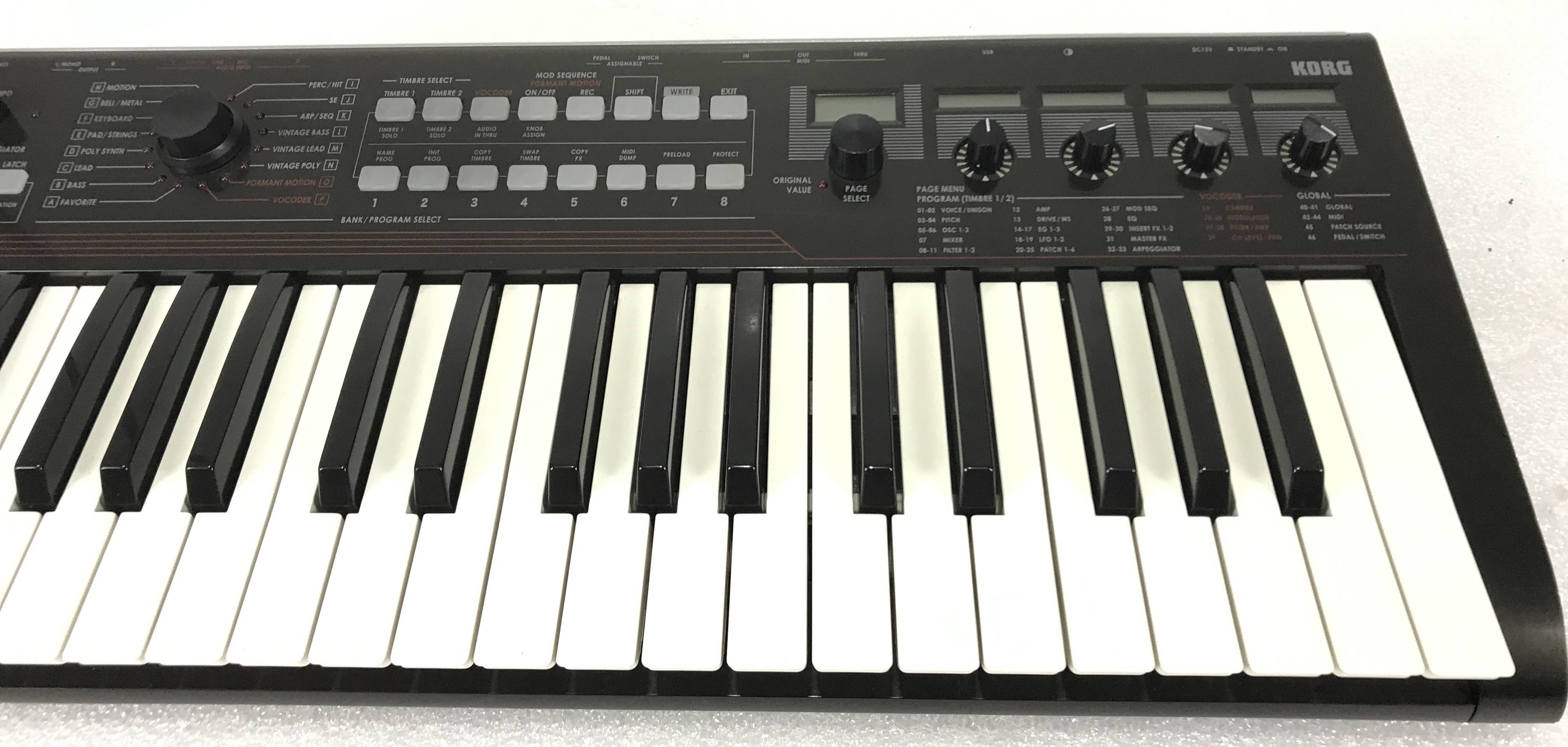 R3 Synth Vocoder Sintetizzatori