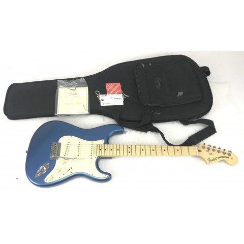 Fender American Performer Stratocaster MN LPB