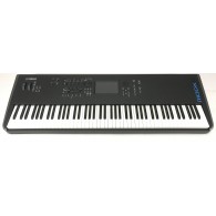 Yamaha MODX8 Workstation
