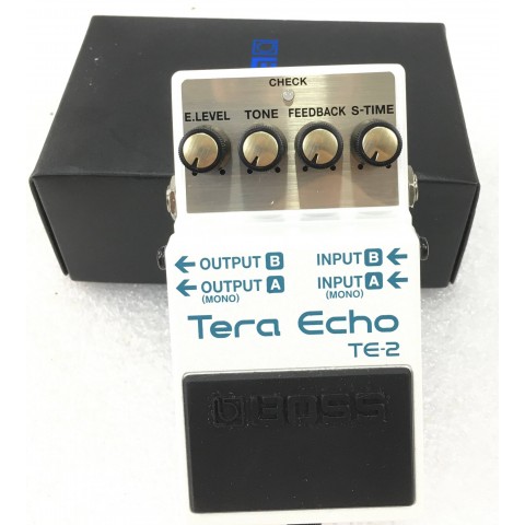 Boss TE-2 Tera Echo