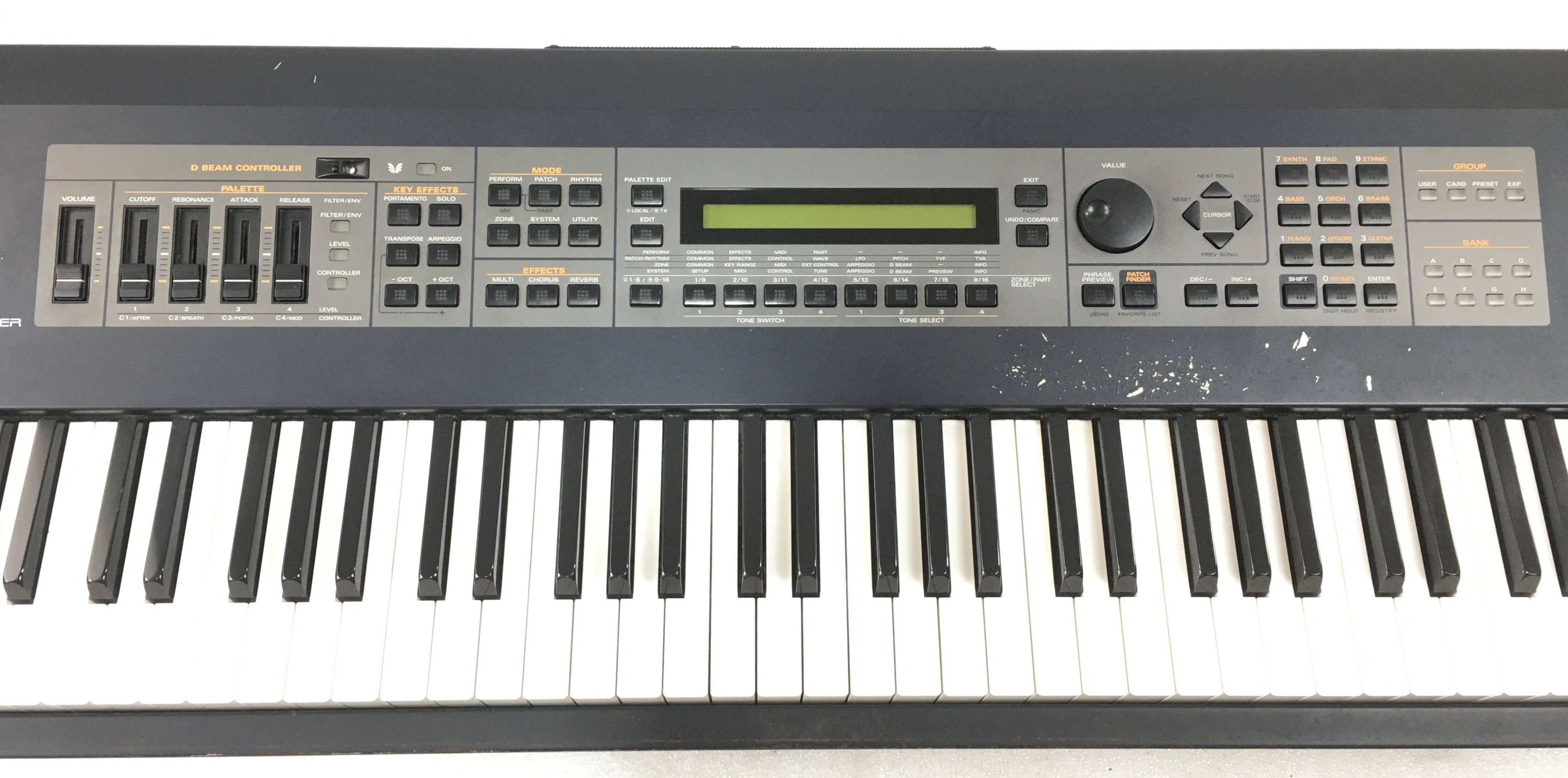 Roland XV88 Pianoforti Digitali Roland