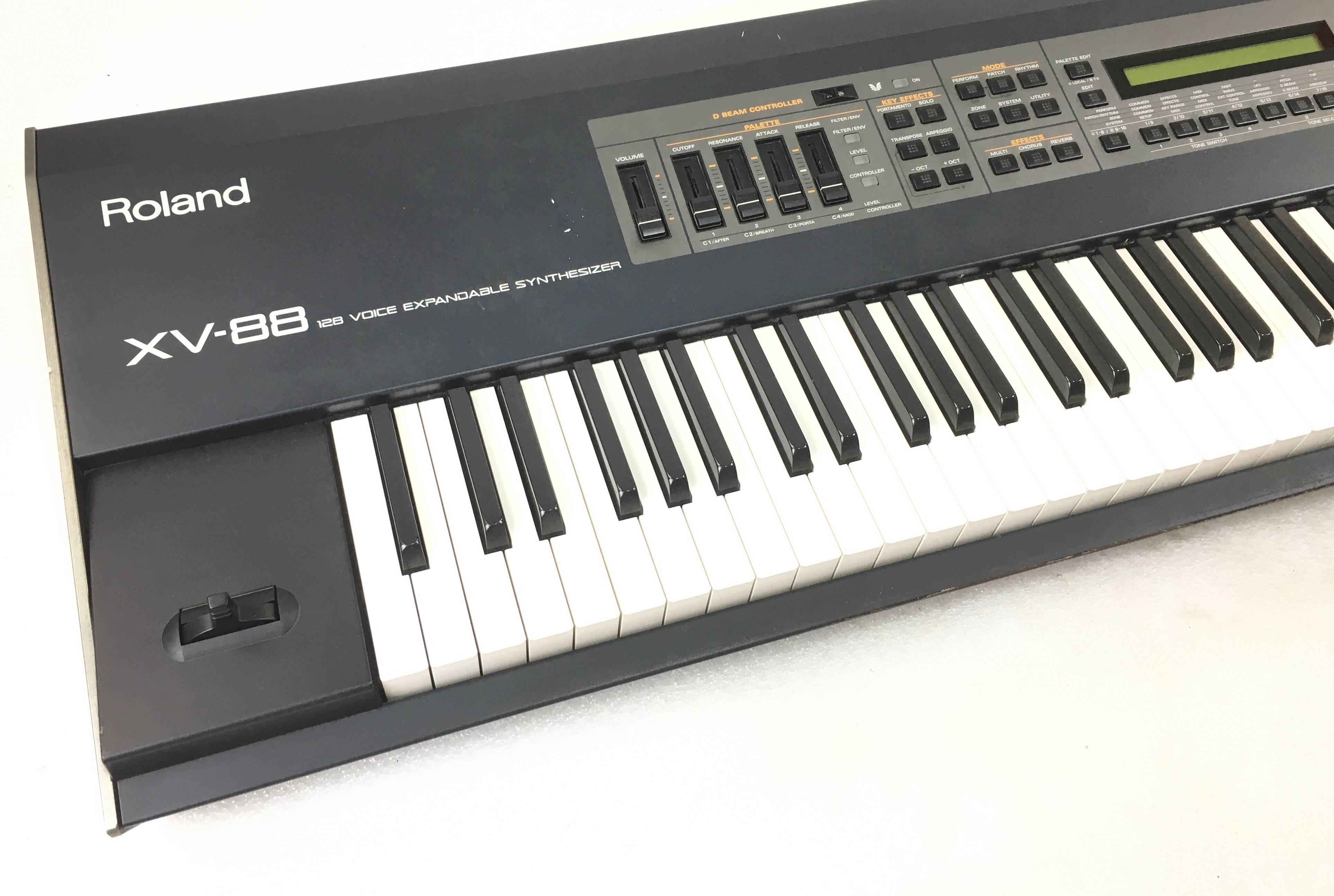 Roland XV88 Pianoforti Digitali Roland