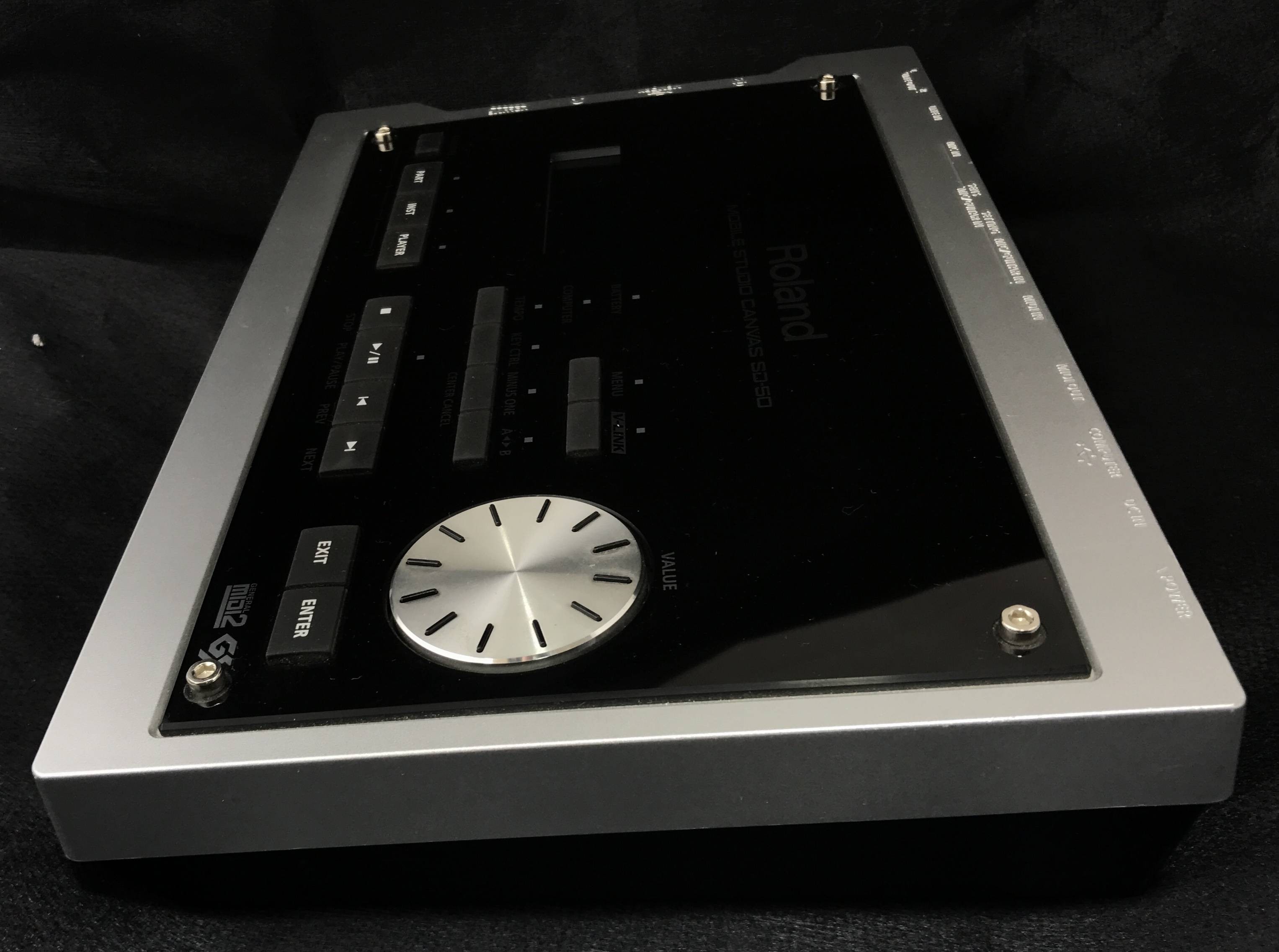 Roland SD-50 Studio Canvas | Expander Roland