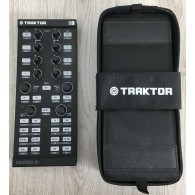 Native Instruments Traktor Kontrol X1 + bag