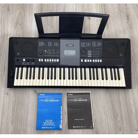 Yamaha PSR E-423