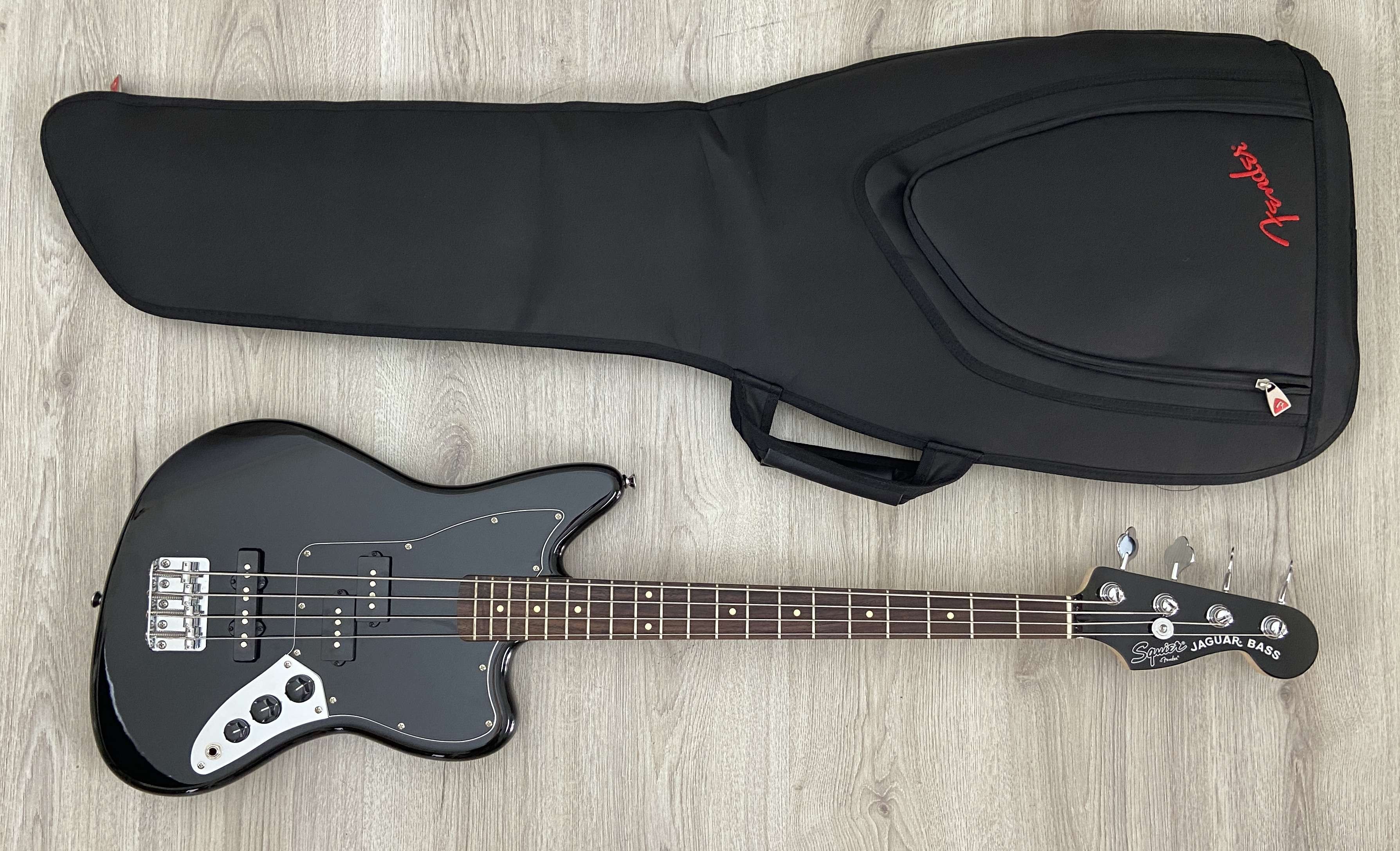 Squier Vintage Modified Jaguar Bass Special, Nero | Gear4music