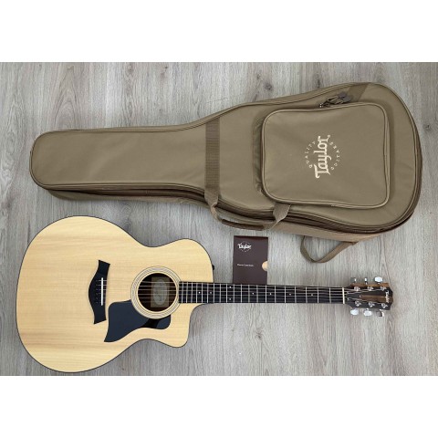 Taylor 114CE con custodia