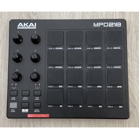 Akai Mpd 218