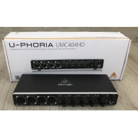 Behringer UMC404HD