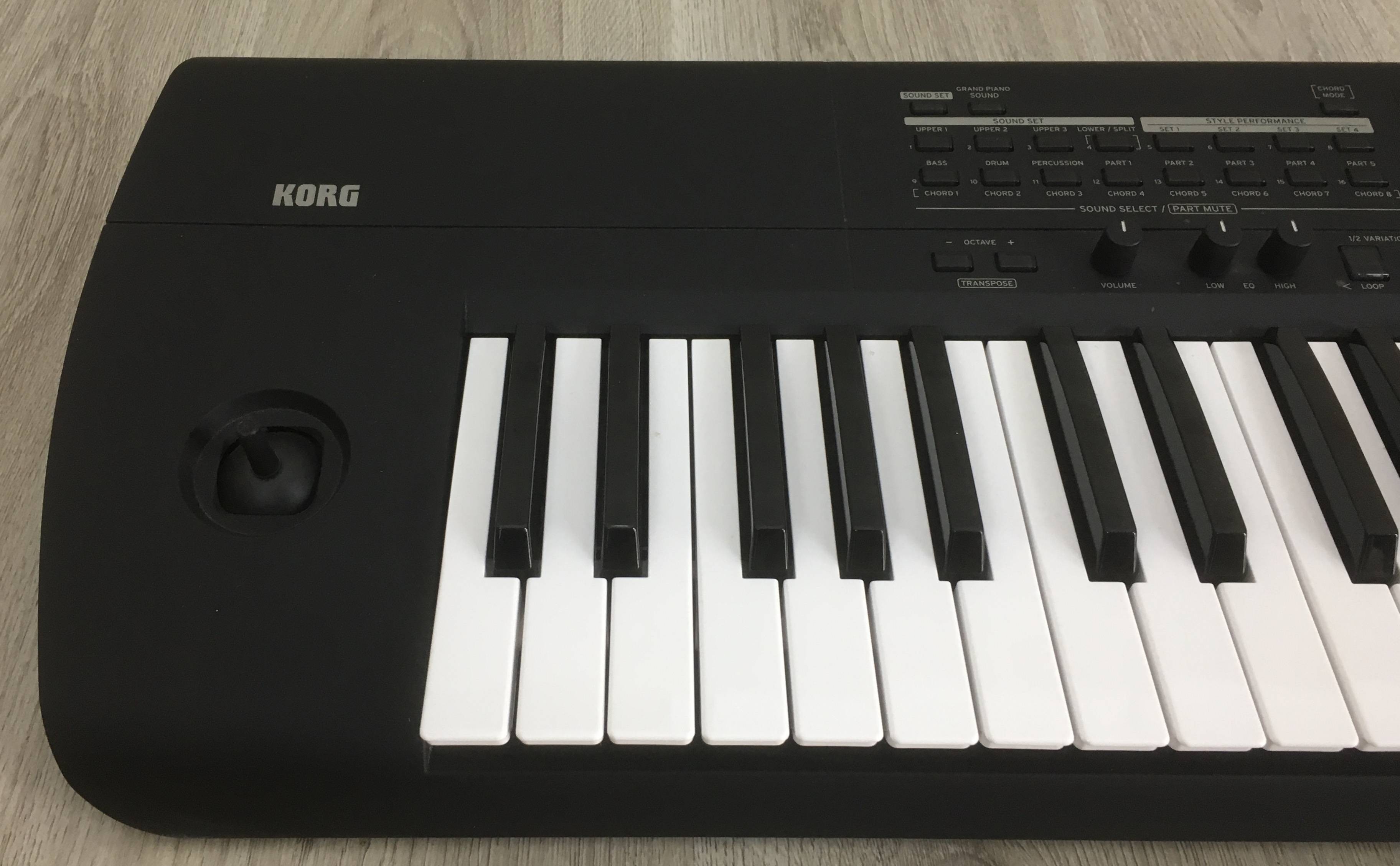 i3 Black workstation Workstation