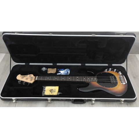 Music Man Sting Ray 3 EQ H serial E66434