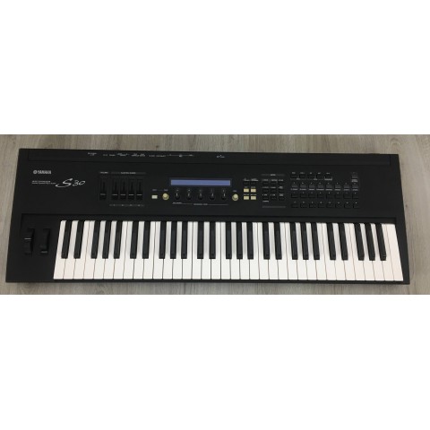 Yamaha S30