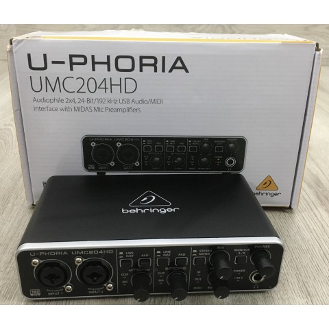Behringer UMC204HD