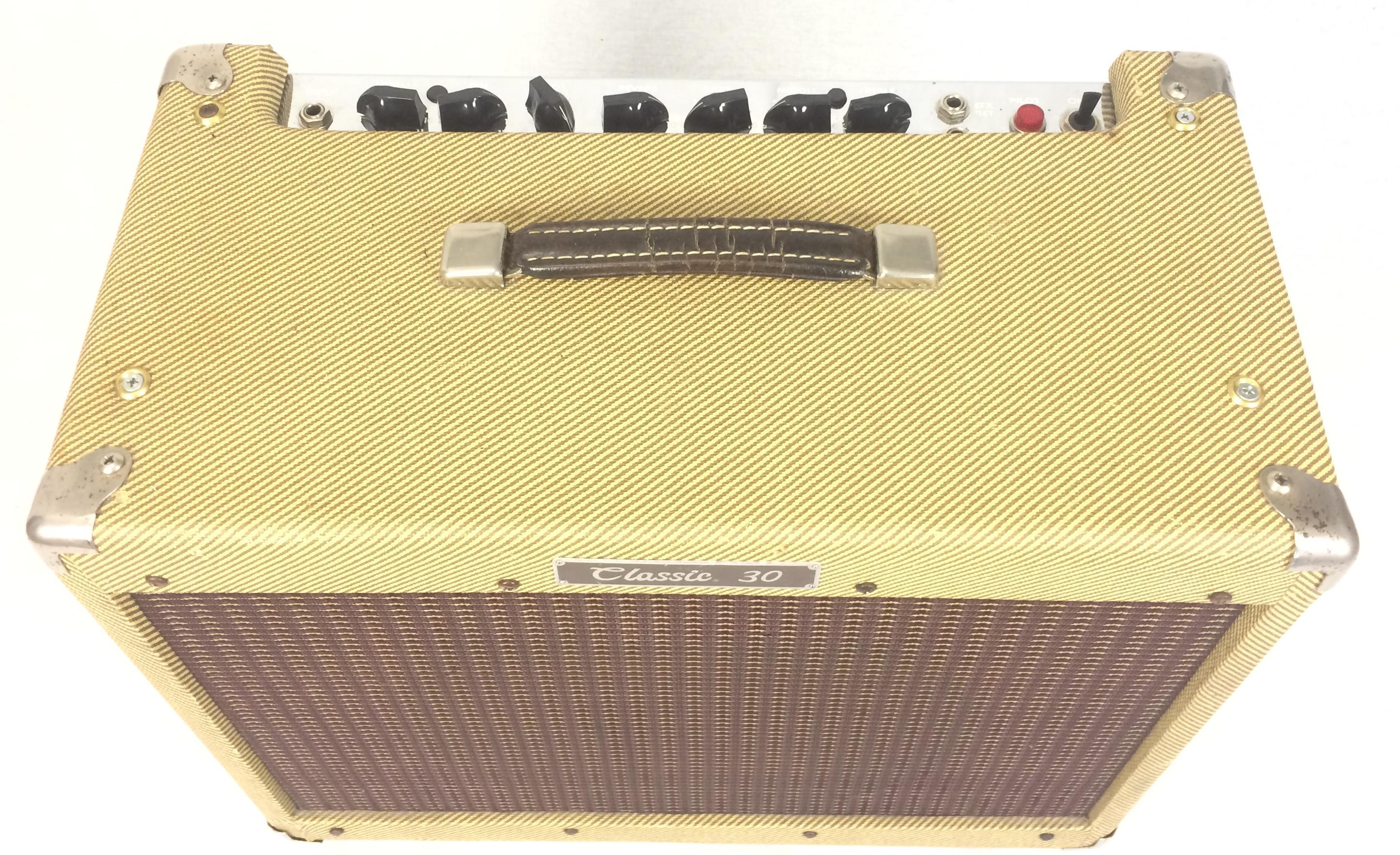 Datazione Peavey amp numero di serie