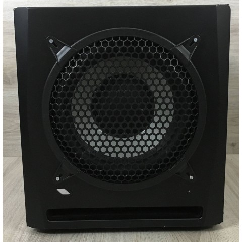Eikon EK10SW subwoofer da studio