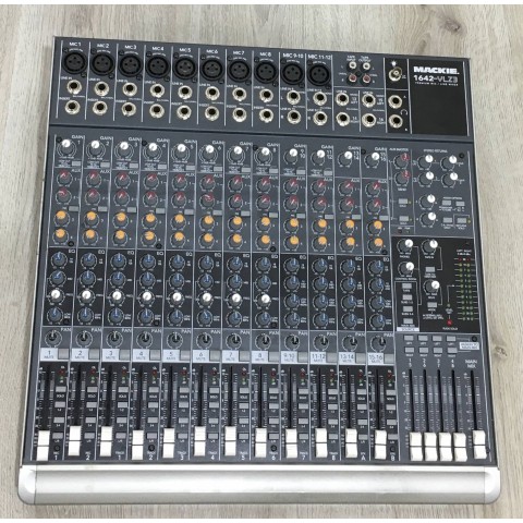 Mackie 1642 VLZ 3 mixer analogico