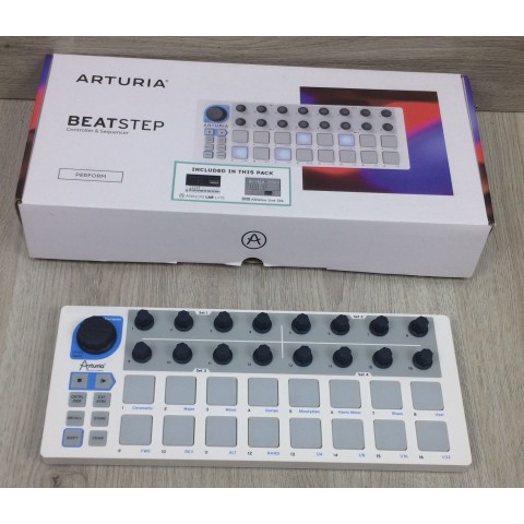 Arturia Beatstep Controller e sequencer