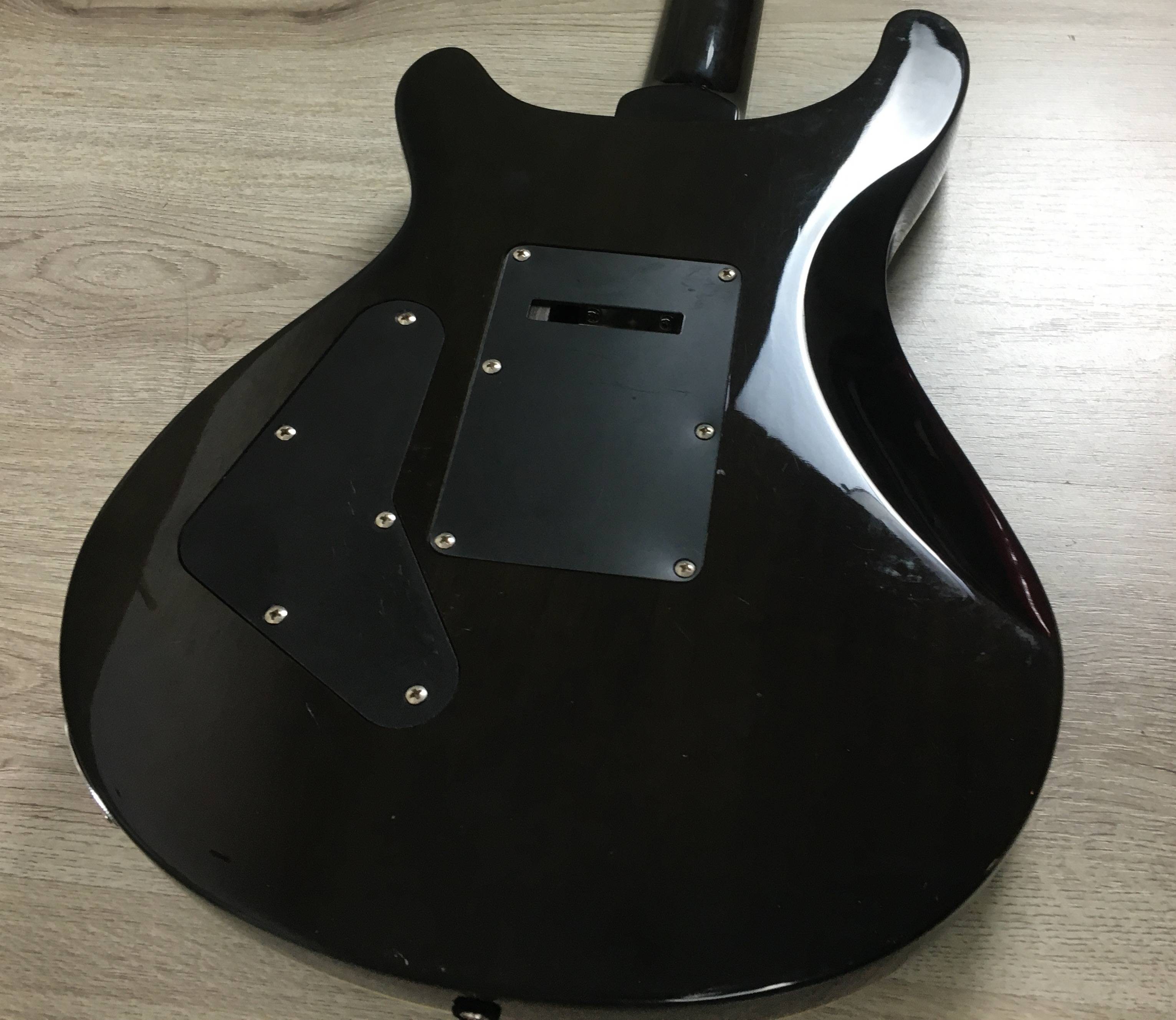 Harley Benton CST-24 Black Flame 訳あり Chitarra Elettrica Harley Benton CST-24 Deluxe black flame