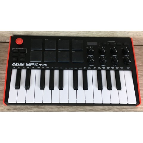 Akai MPK mini