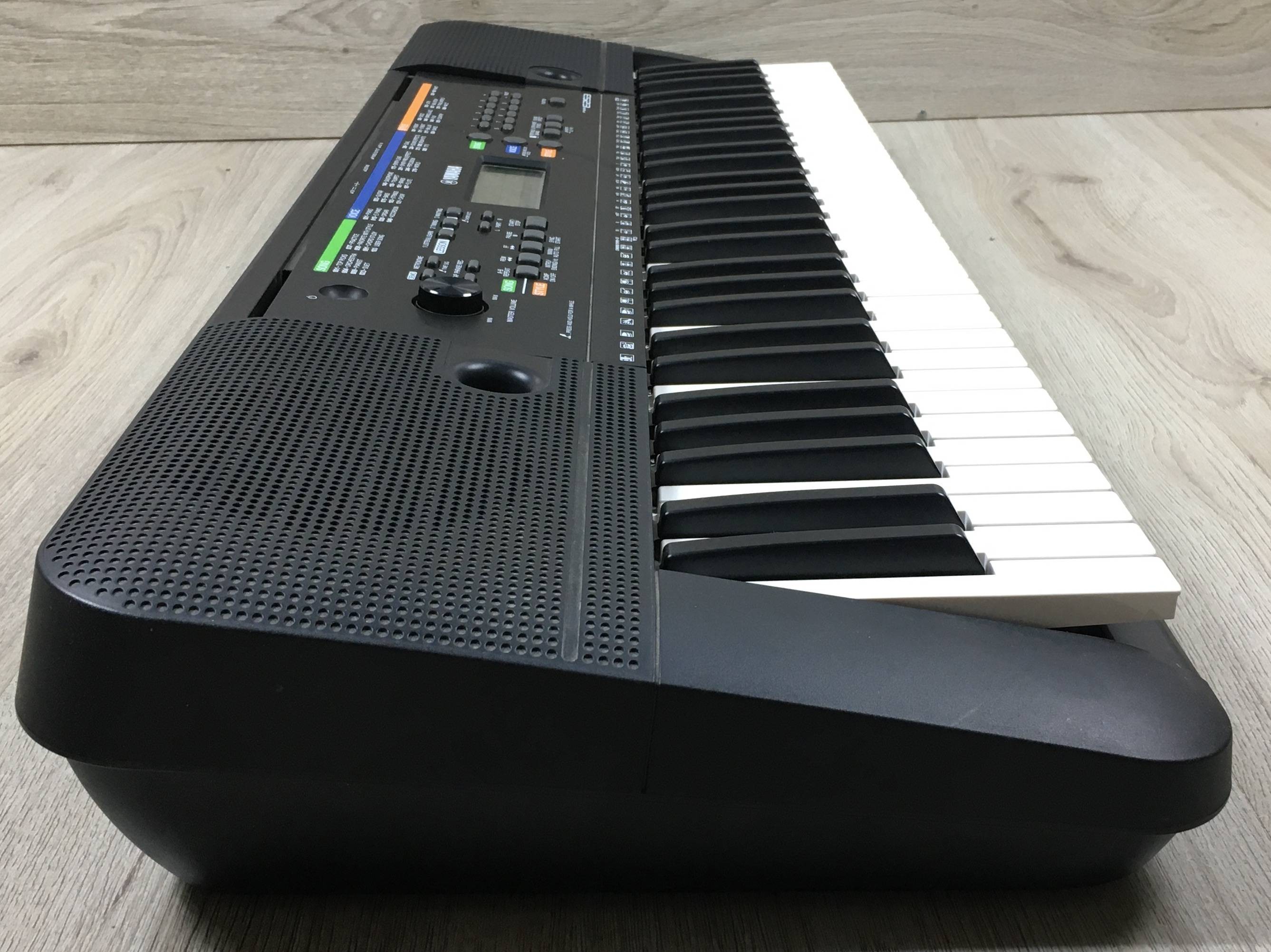 【美品】YAMAHA 電子ピアノ PSR-E253 ヤマハ | PSR-E253 - ポータブルキーボード - 概要