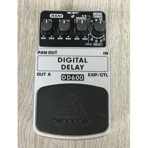 Behringer DD600 digital delay