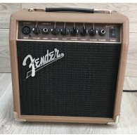 Fender Acoustasonic 15
