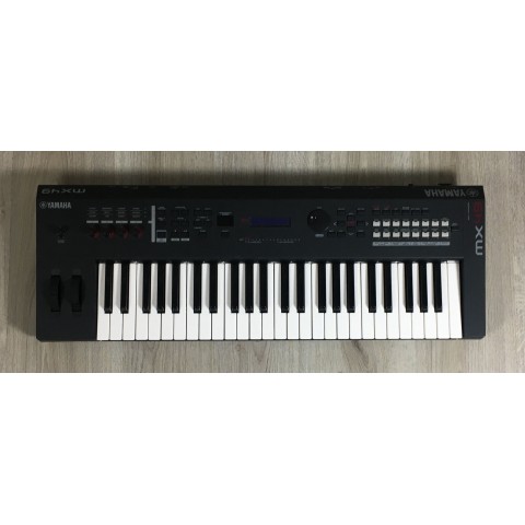 Yamaha MX49 II Black
