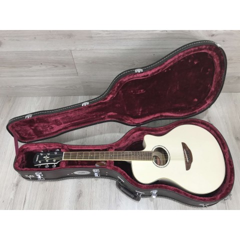 Yamaha Apx 600 White