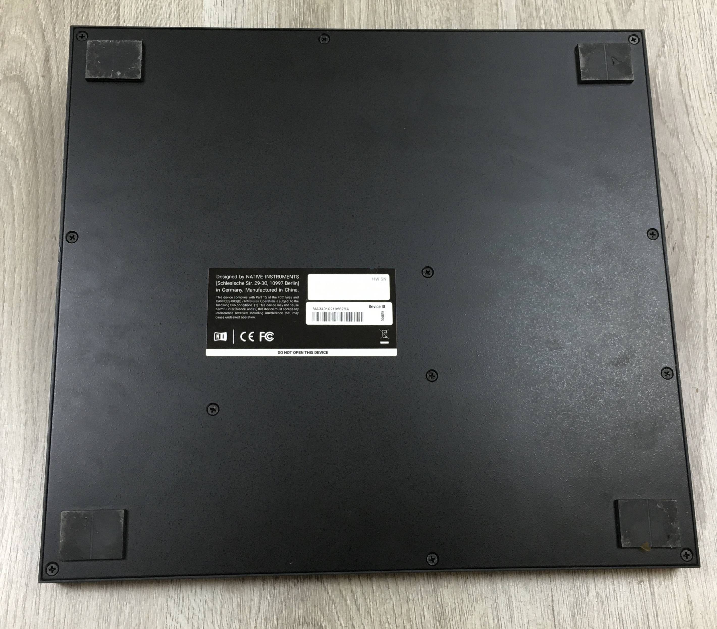 Native Instruments Maschine MK3 | Schede Audio Native Instruments