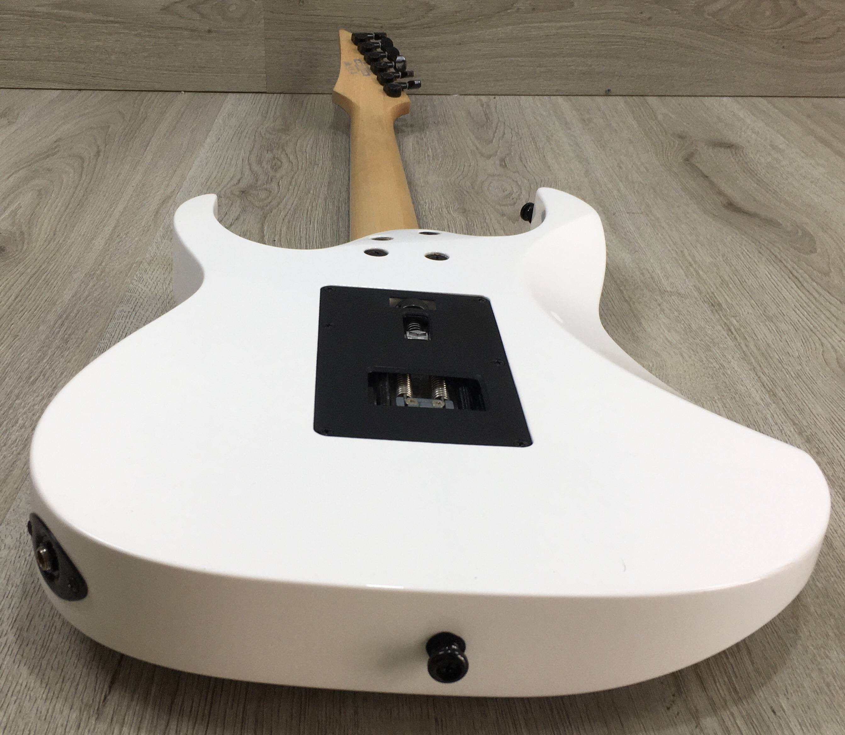 Chitarra Elettrica Ibanez RG350DXZ White