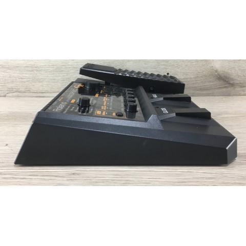 Roland GR-20 Guitar Synthesizer | Effetti Roland