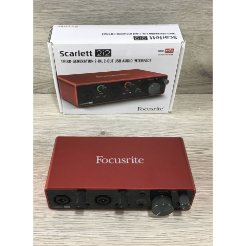 Focusrite Scarlett 2i2 3GEN
