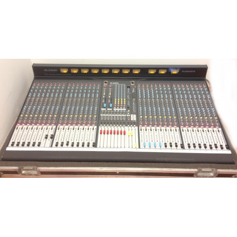 Allen & Heath GL33800 32 canali con flight ed alimentatore