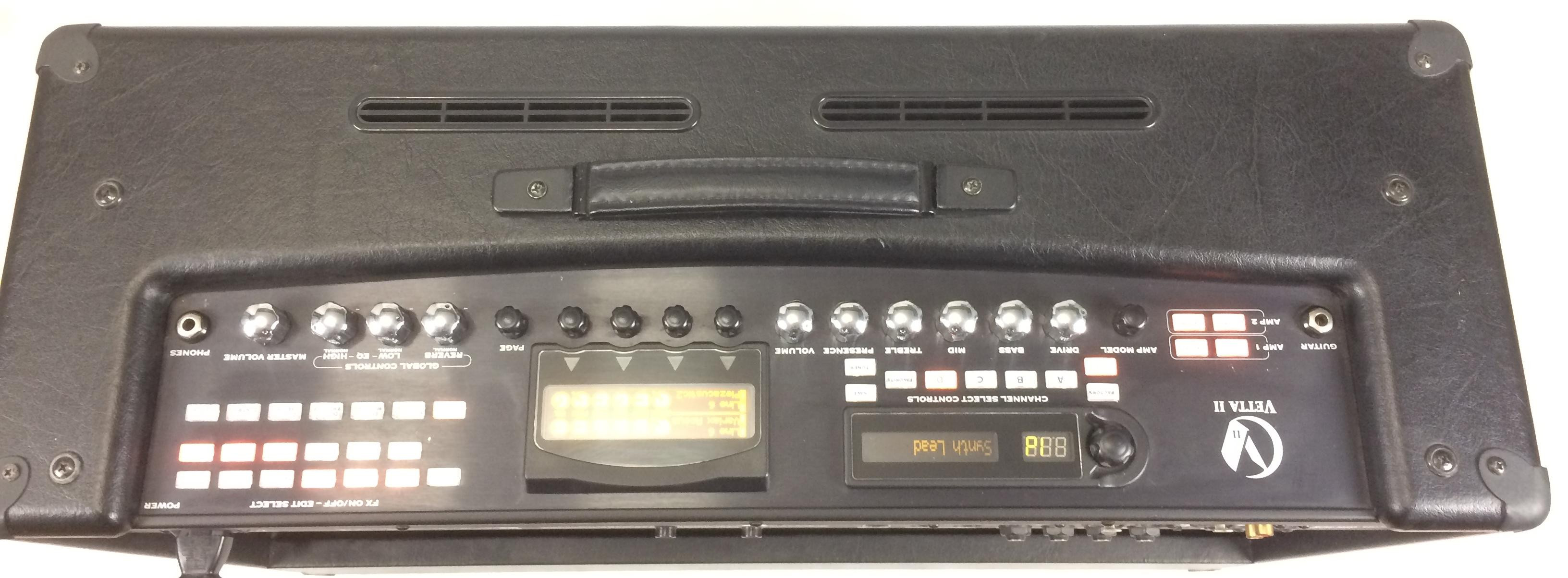 Amplificatore chitarra Line6 Vetta II 212 + Floorboard