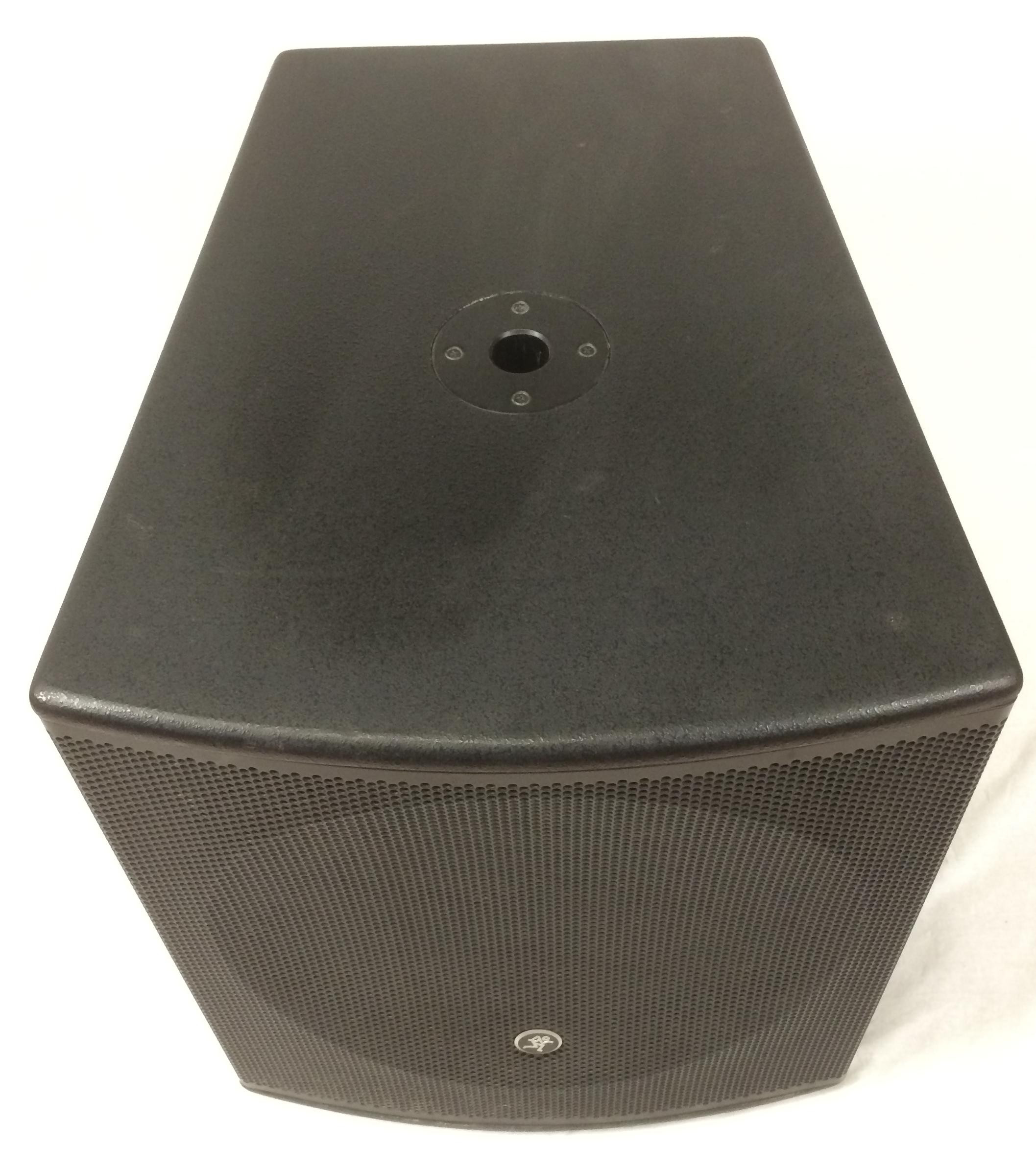 Mackie SRM 1801 500W con custodia Casse e Monitor Mackie